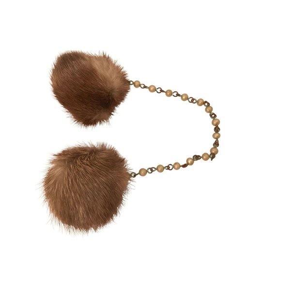 Vintage Fur Sweater Guards Clips Pearls Link Chain Accessories - Picture 3 of 9